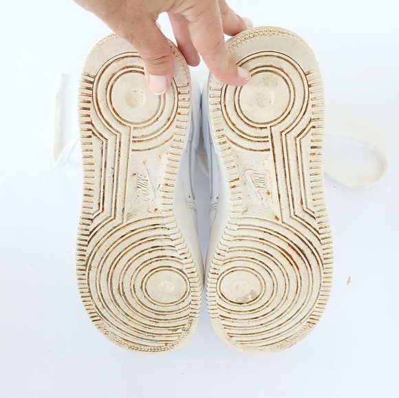 Nike Air Force 1 Hightop Triple White 6.5 - Picture 8 of 8